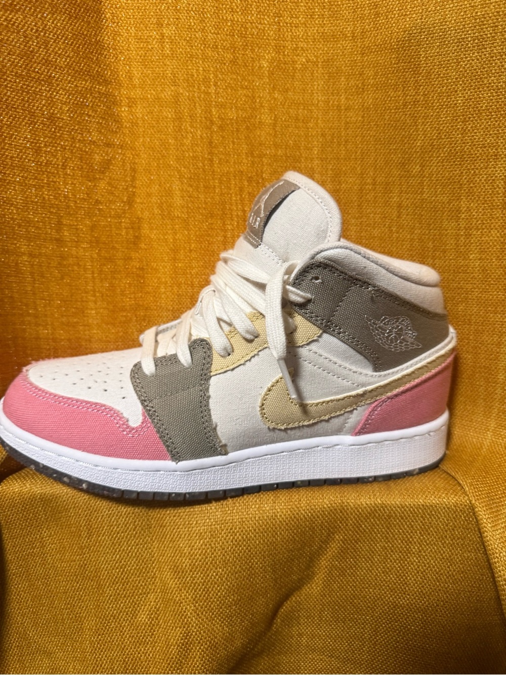 Nike Kids Colorblock Mid-Top Sneakers in Pink, Beige & Gray